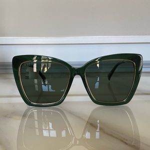 *NEW* DIFF Becky IV Sunglasses